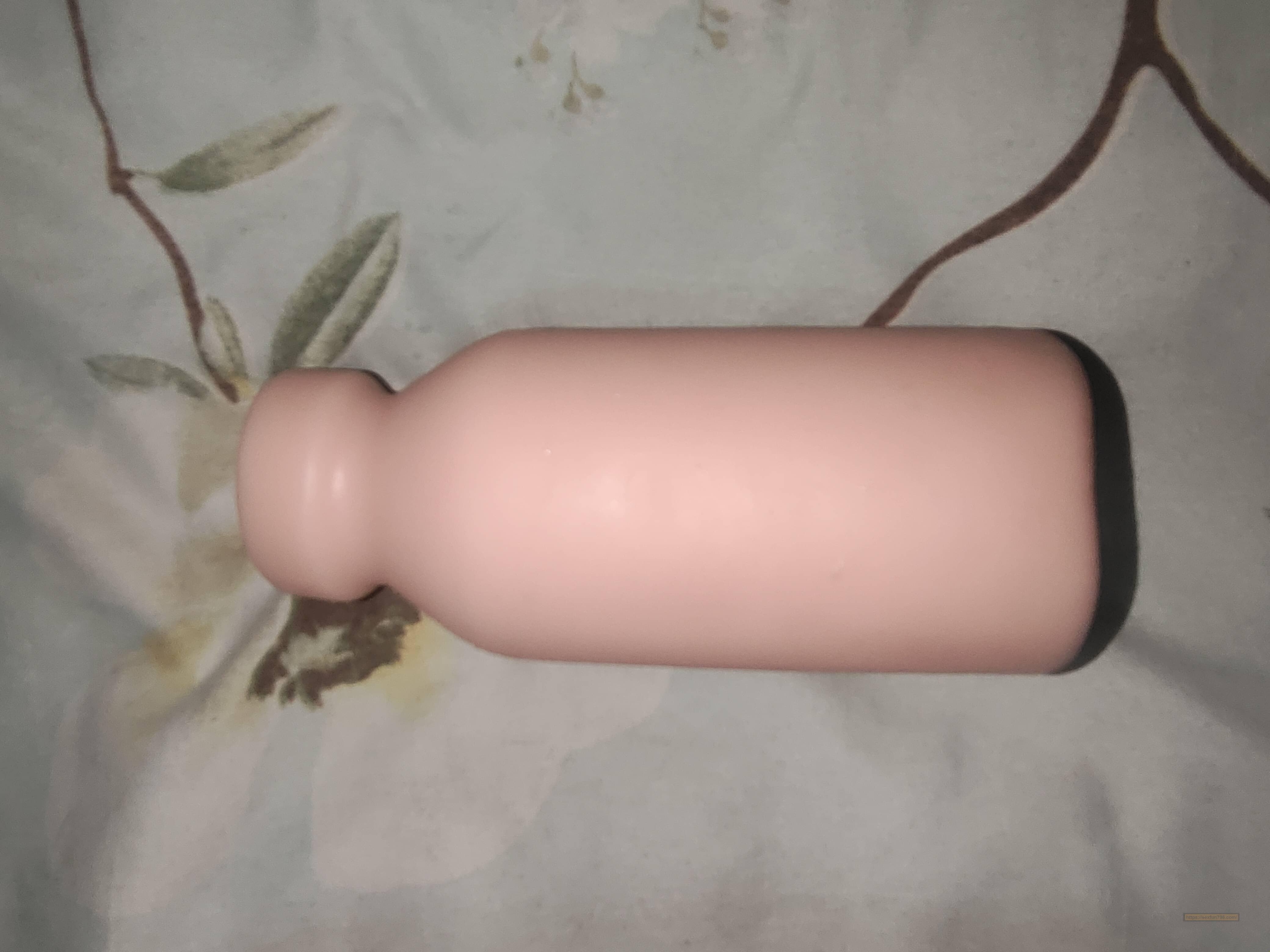 奶瓶萌妹二代 - 刺激款飞机杯名器评测（火车站故事） - 评测网