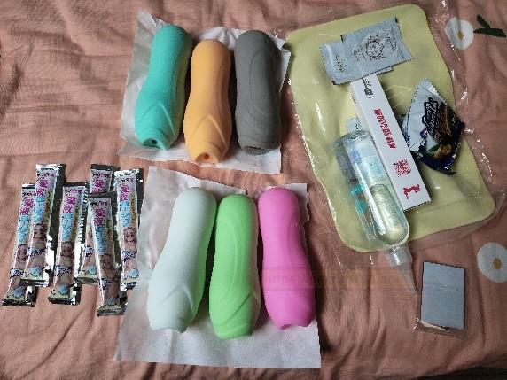A社老法师，多娜多娜联名款飞机杯收集者评测 1——白毛与粉毛 - 评测网