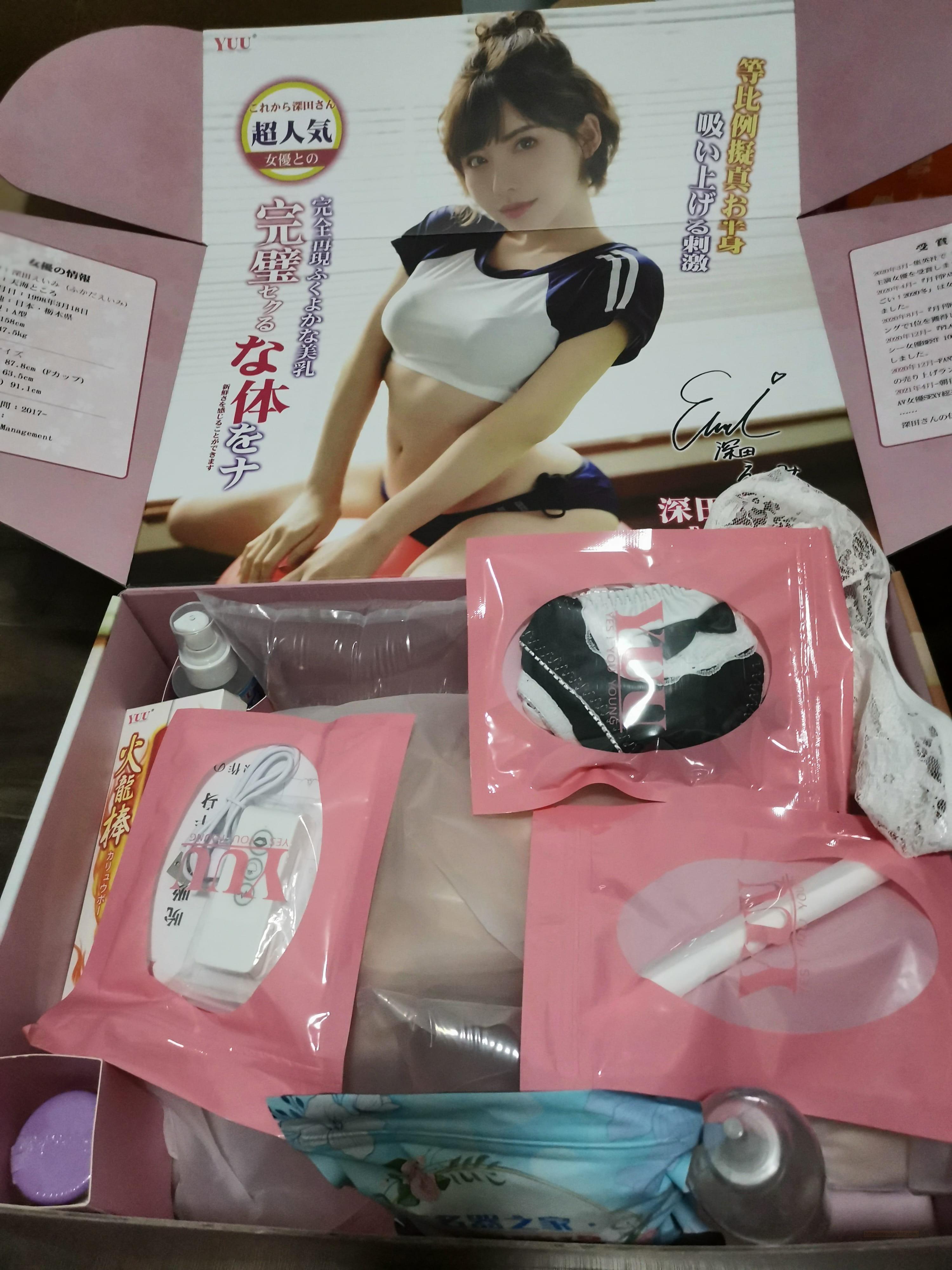YUU吮吸深田半身倒模评测 - 柔软Q弹，震动吮吸 - 评测网