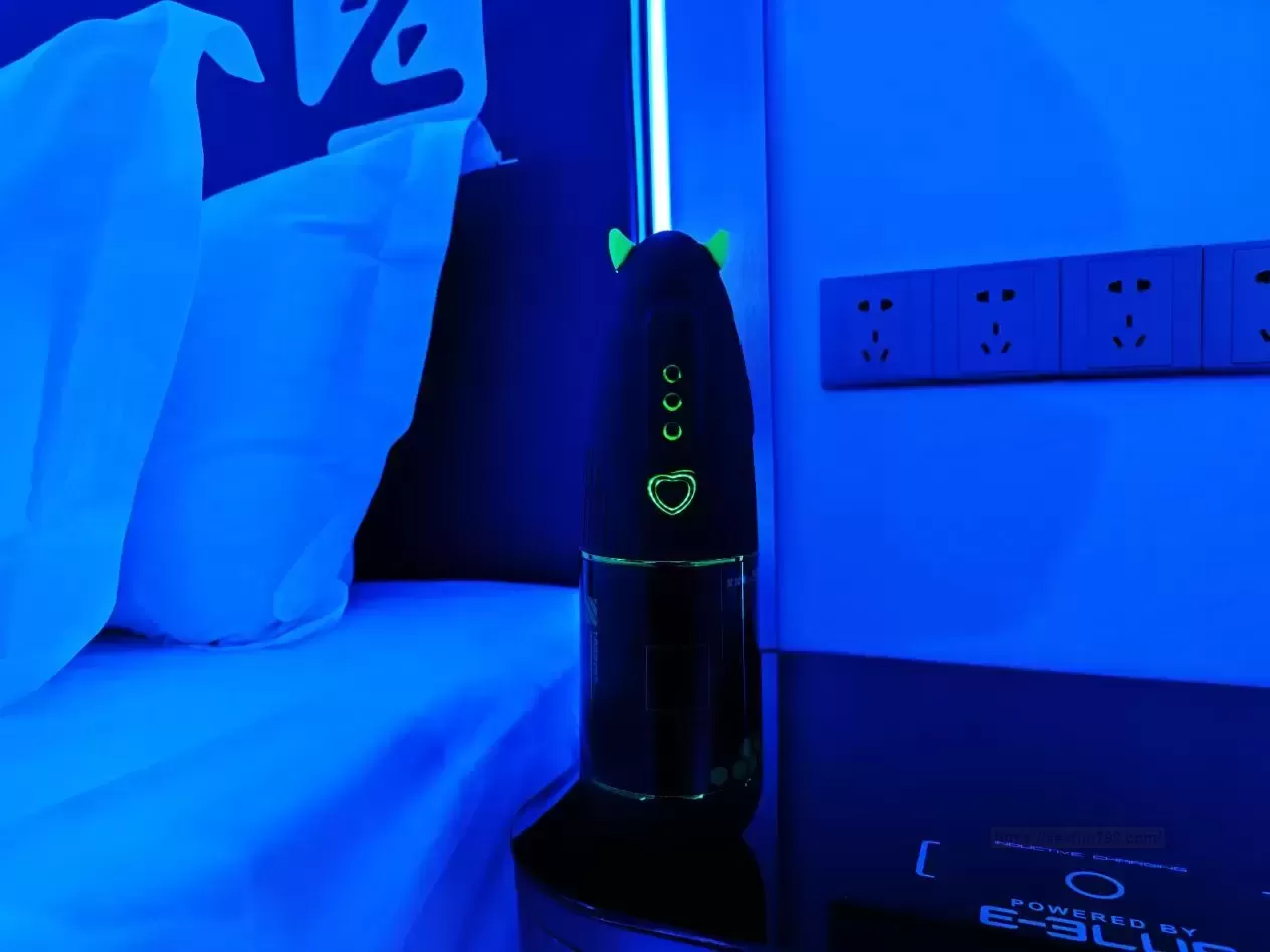 翱翔云端的快乐神器——YUU小恶魔测评 - 评测网