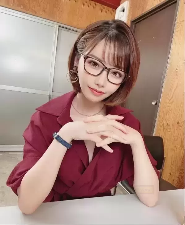 想要沉浸式体验？试试YUU的深田之tun吧！