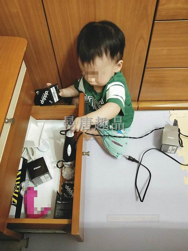 儿玩一半突静音 妈转头崩溃…姊夫都被翻出